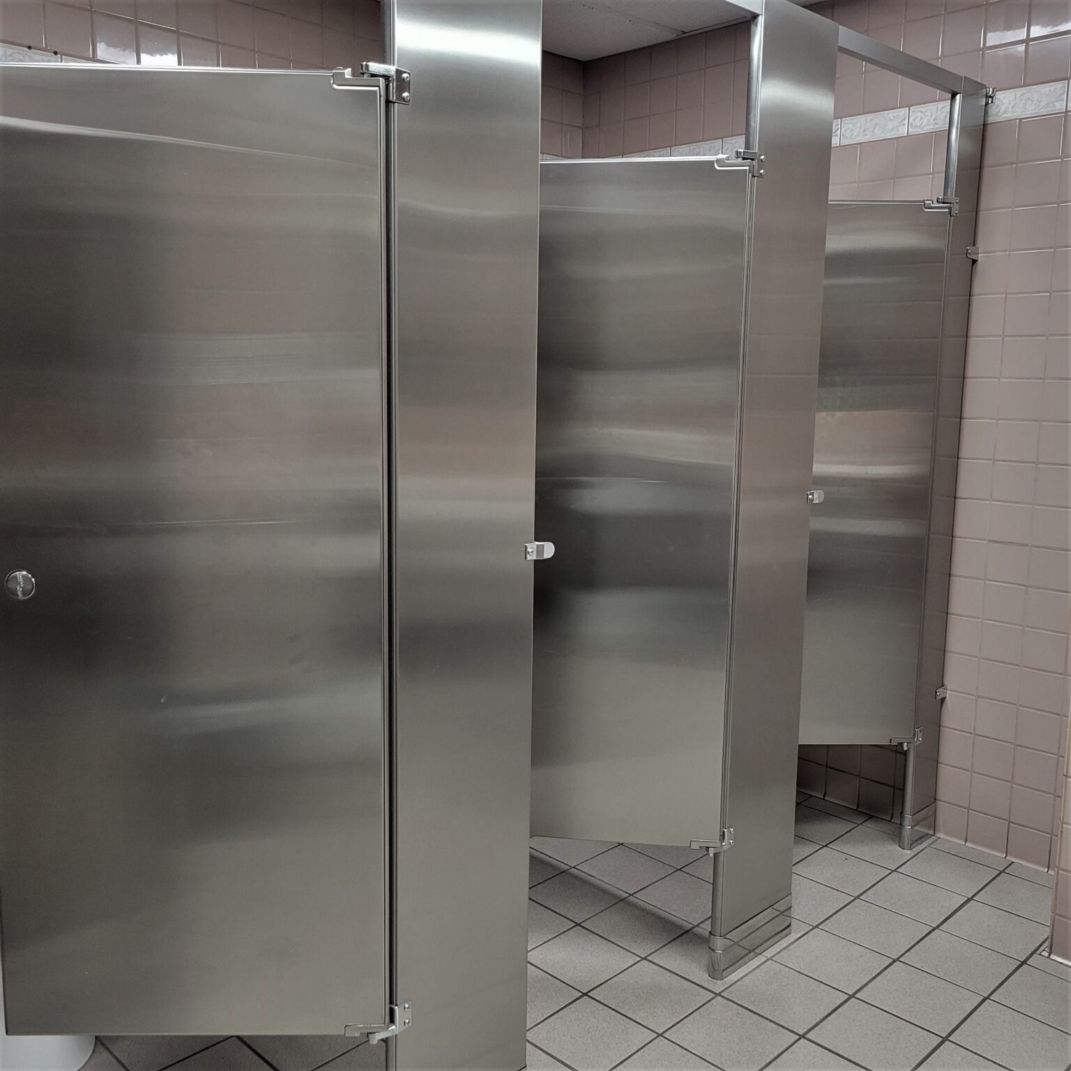 Stainless Steel Bathroom Partitions: Durability Meets Style - Bathroom ...